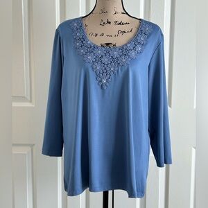 Susan Graver Women’s Blue Floral Lace-Trim Scoop Neck Top XL